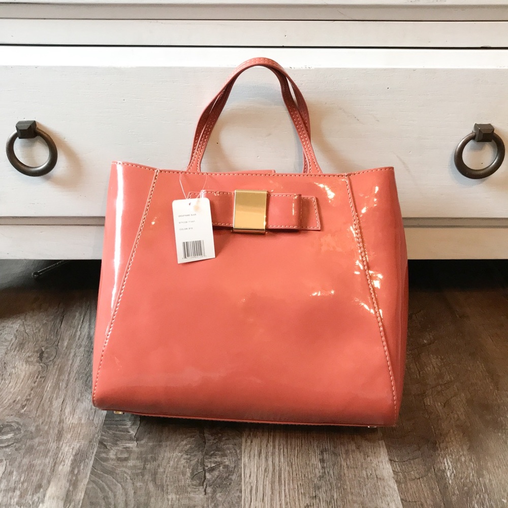 Ivanka Trump bag, impressive!